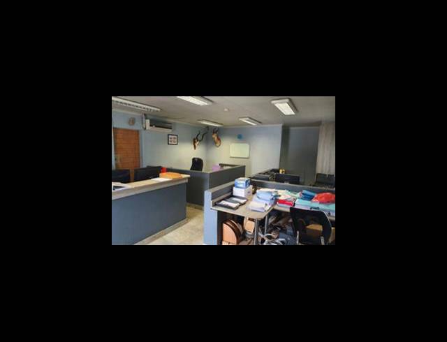 670M² MINI FACTORY TO LET IN DAGGAFONTEIN